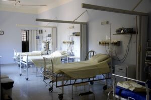 Membrana acústica en espacios de atención médica.